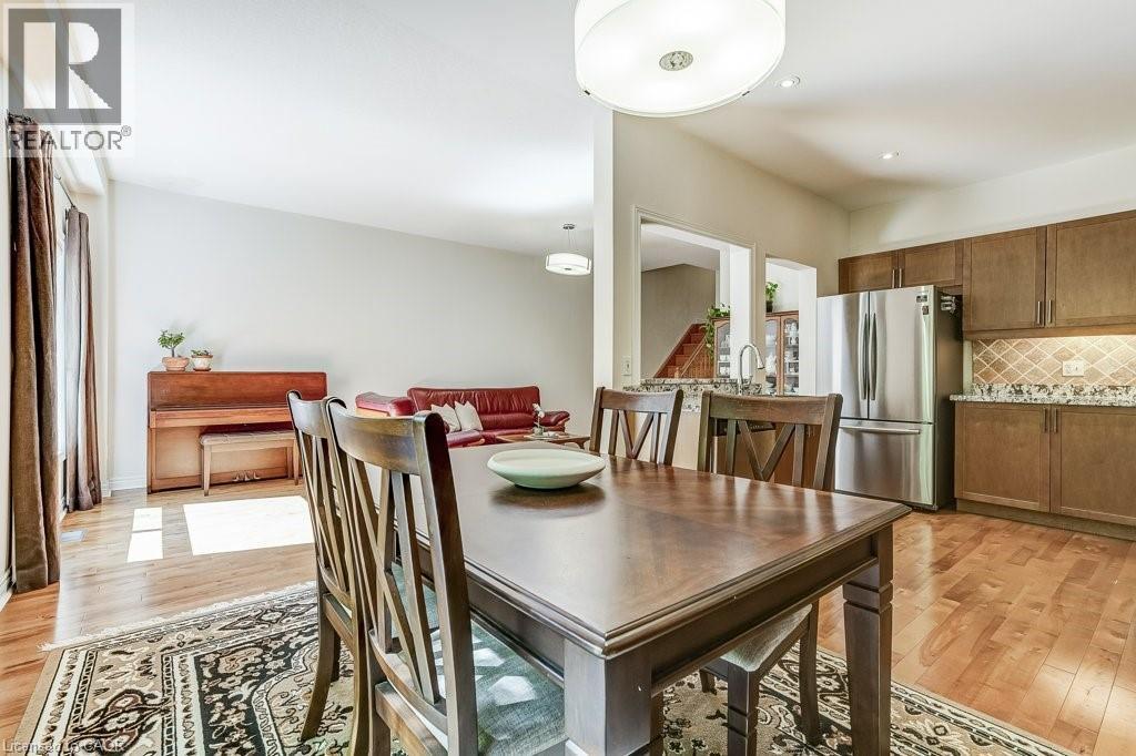 Photo 9 of 4134 Medland Drive, Burlington ON