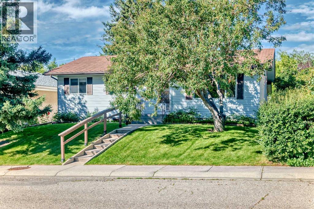 167 Huntridge Road NE, Calgary, Alberta