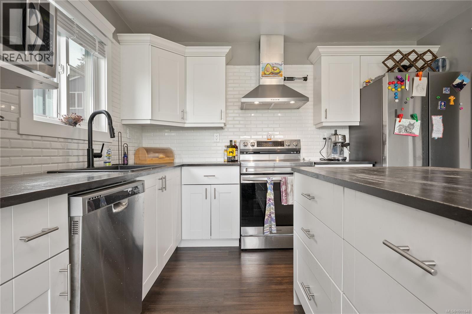 Photo 7 of 25 Morgan Pl, Nanaimo BC