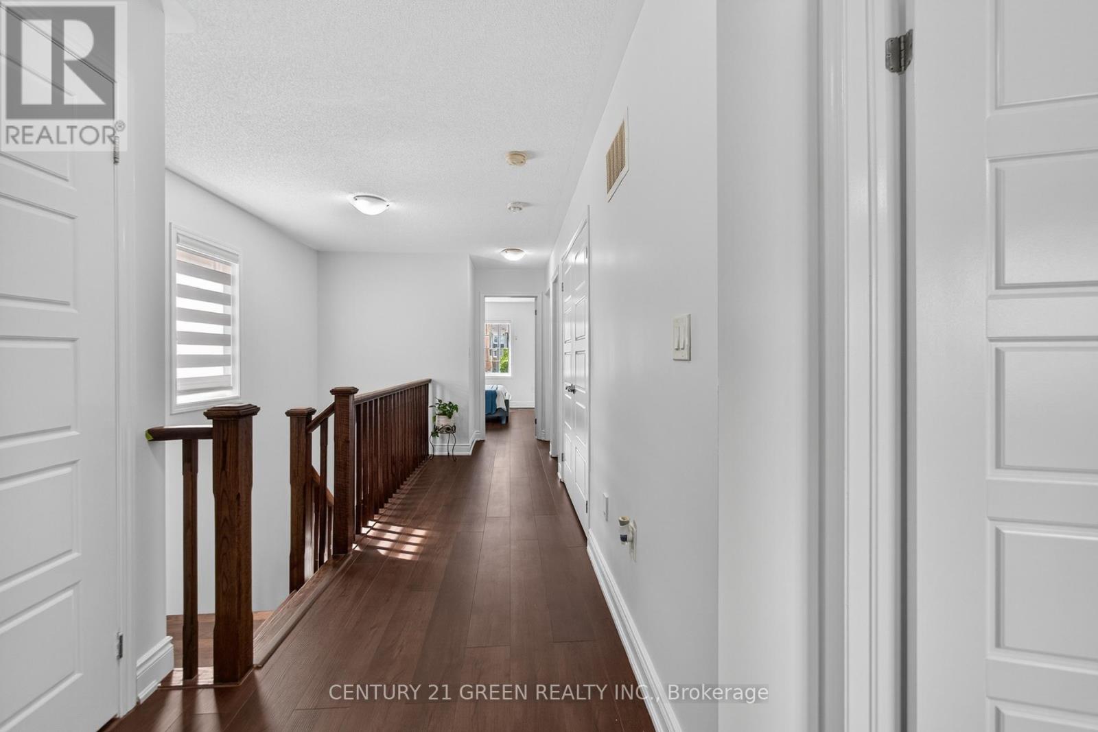 Photo 23 of 118 Bond Head Court, Milton ON