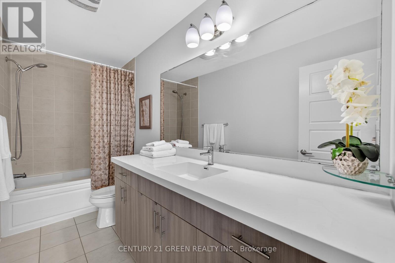 Photo 26 of 118 Bond Head Court, Milton ON