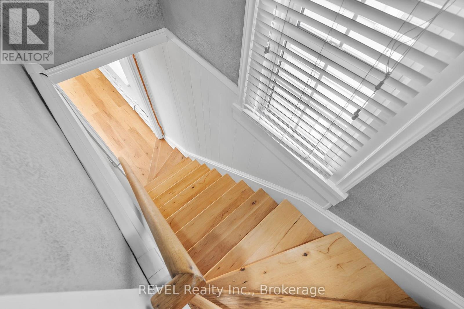Photo 19 of 5408 Ontario Avenue, Niagara Falls ON
