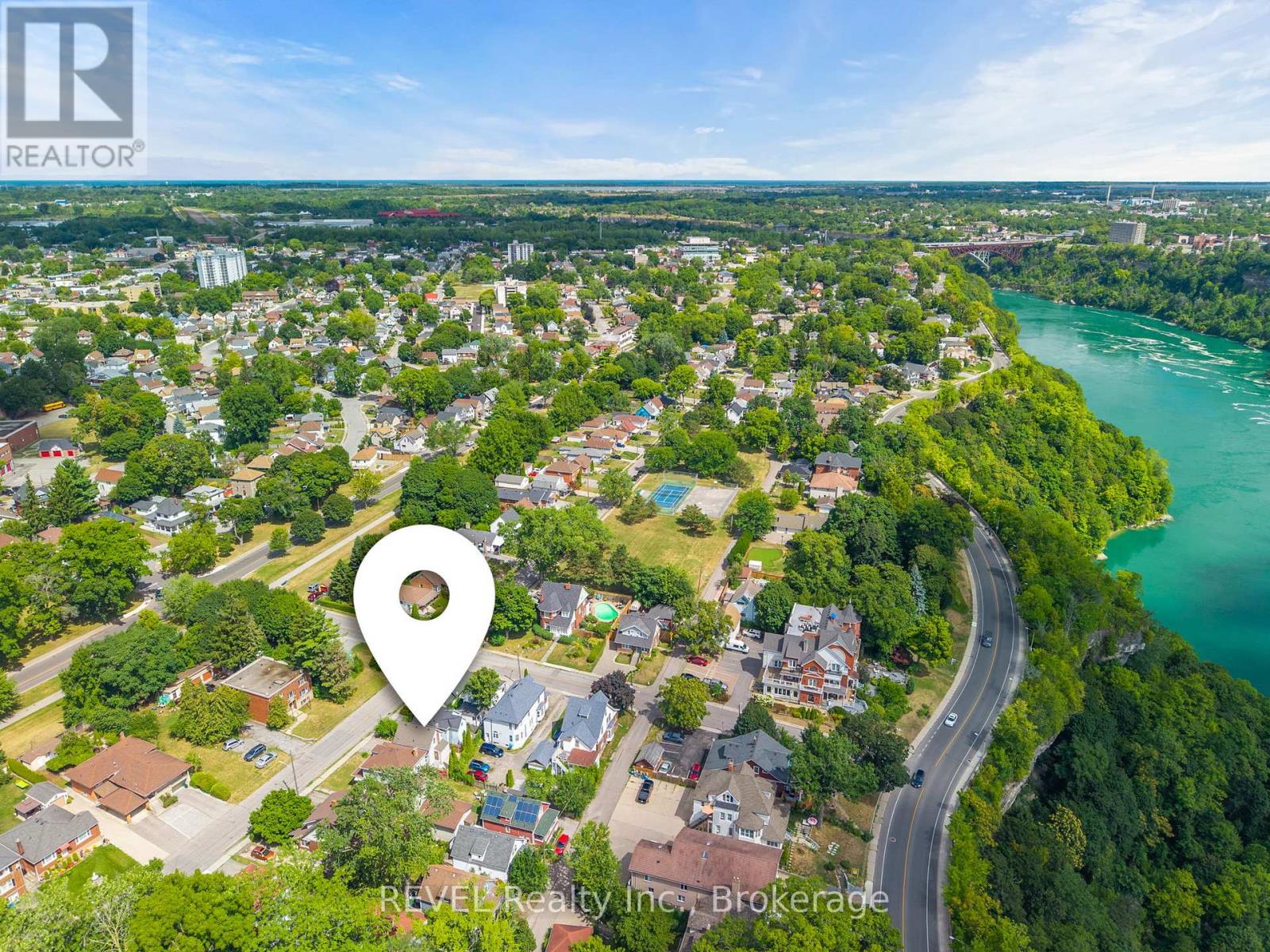 Photo 32 of 5408 Ontario Avenue, Niagara Falls ON