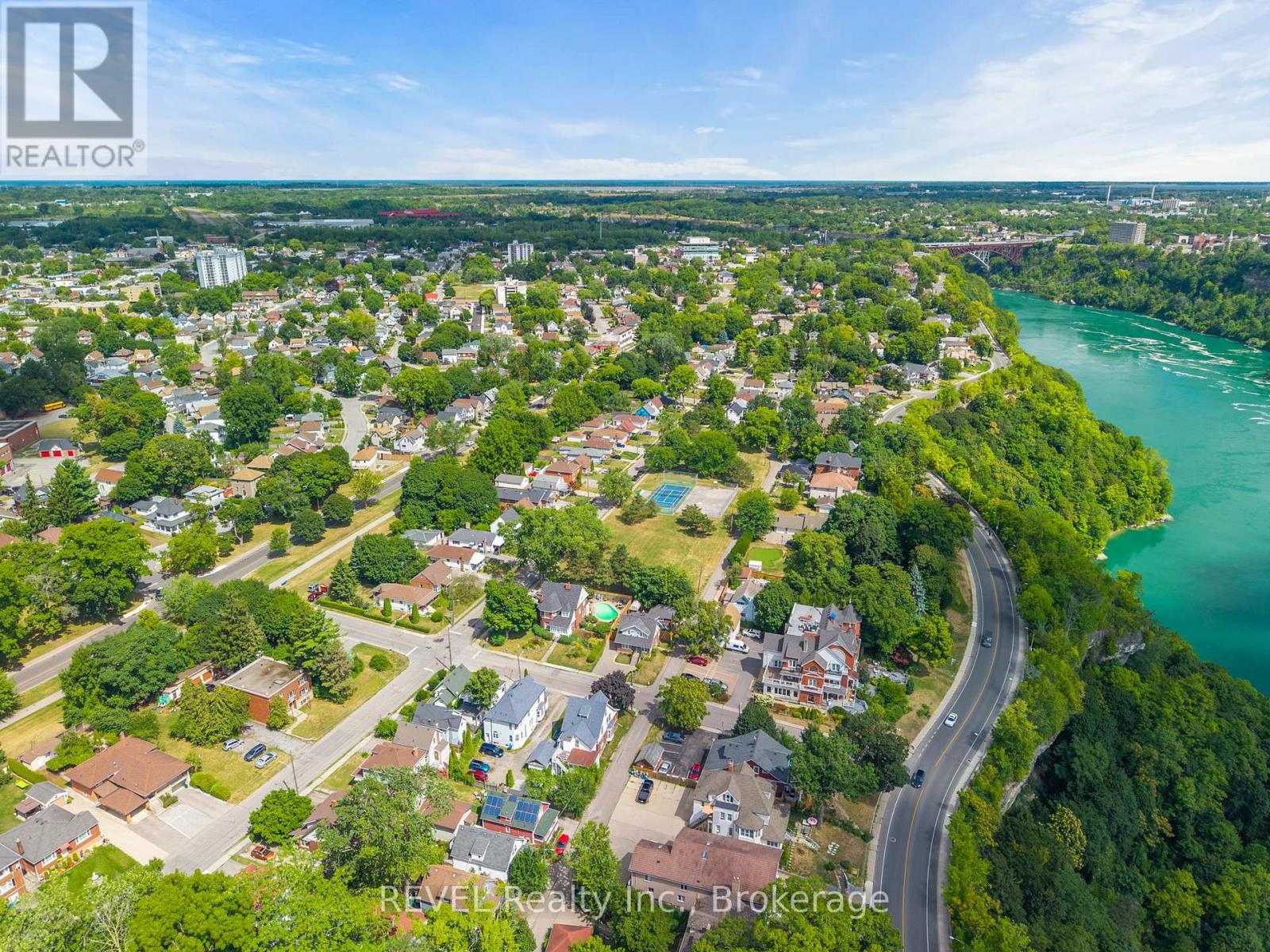 Photo 39 of 5408 Ontario Avenue, Niagara Falls ON