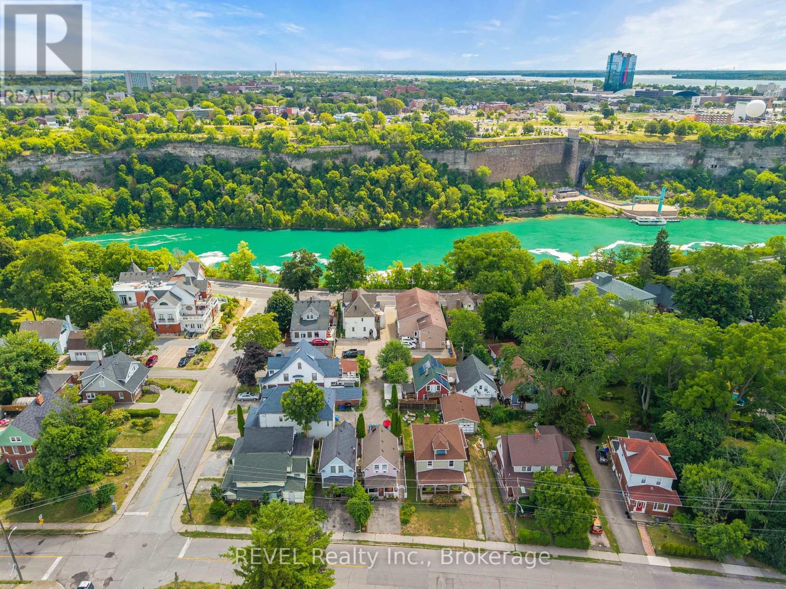 Photo 42 of 5408 Ontario Avenue, Niagara Falls ON
