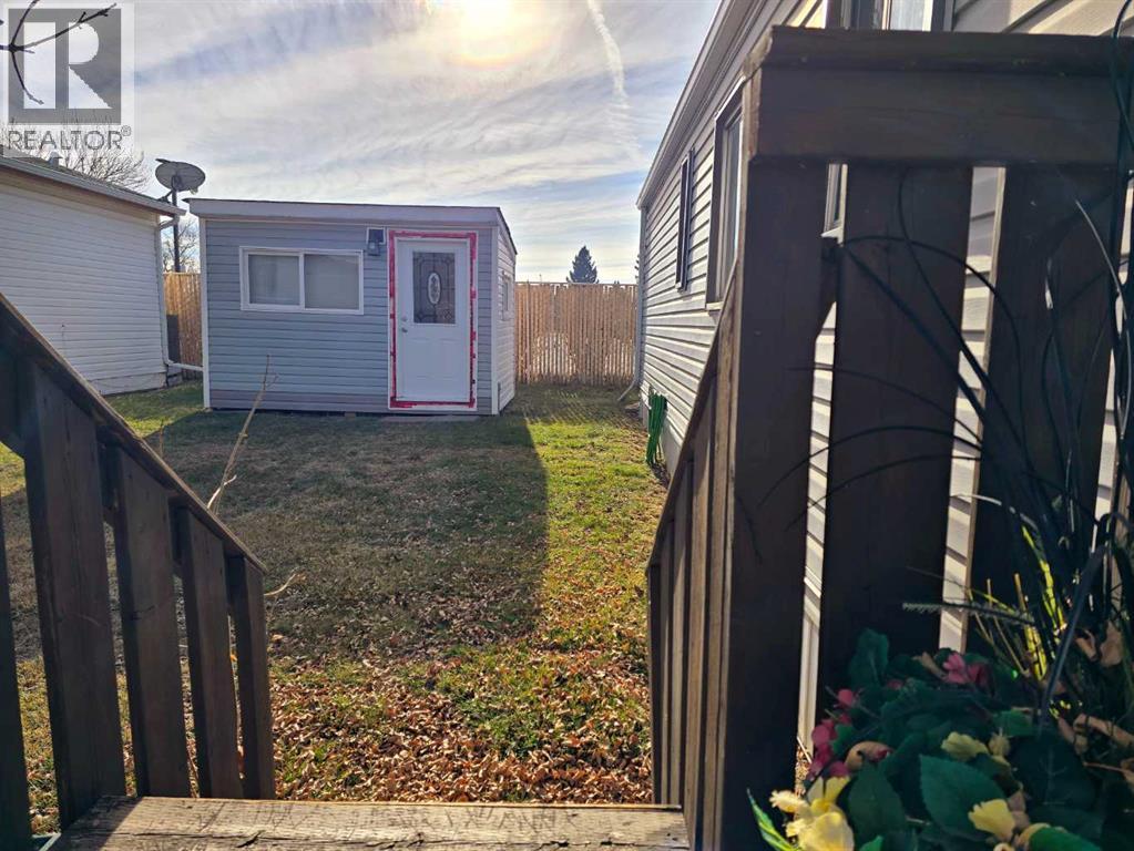 Photo 6 of 61 1410 43 Street S, Lethbridge AB