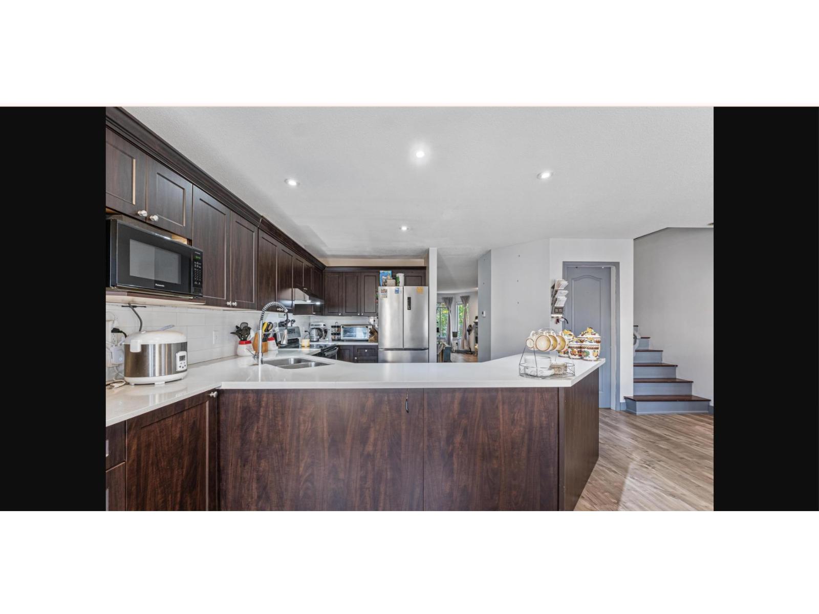 Photo 14 of 31 7955 122 Street, Surrey BC
