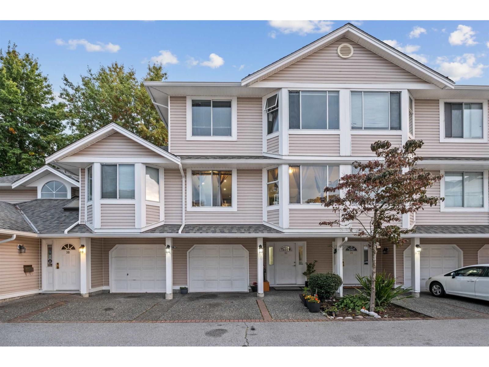 Photo 2 of 31 7955 122 Street, Surrey BC