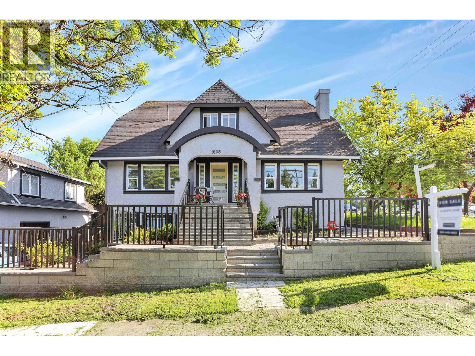 Photo 2 of 1010 E 24th Avenue, Vancouver BC