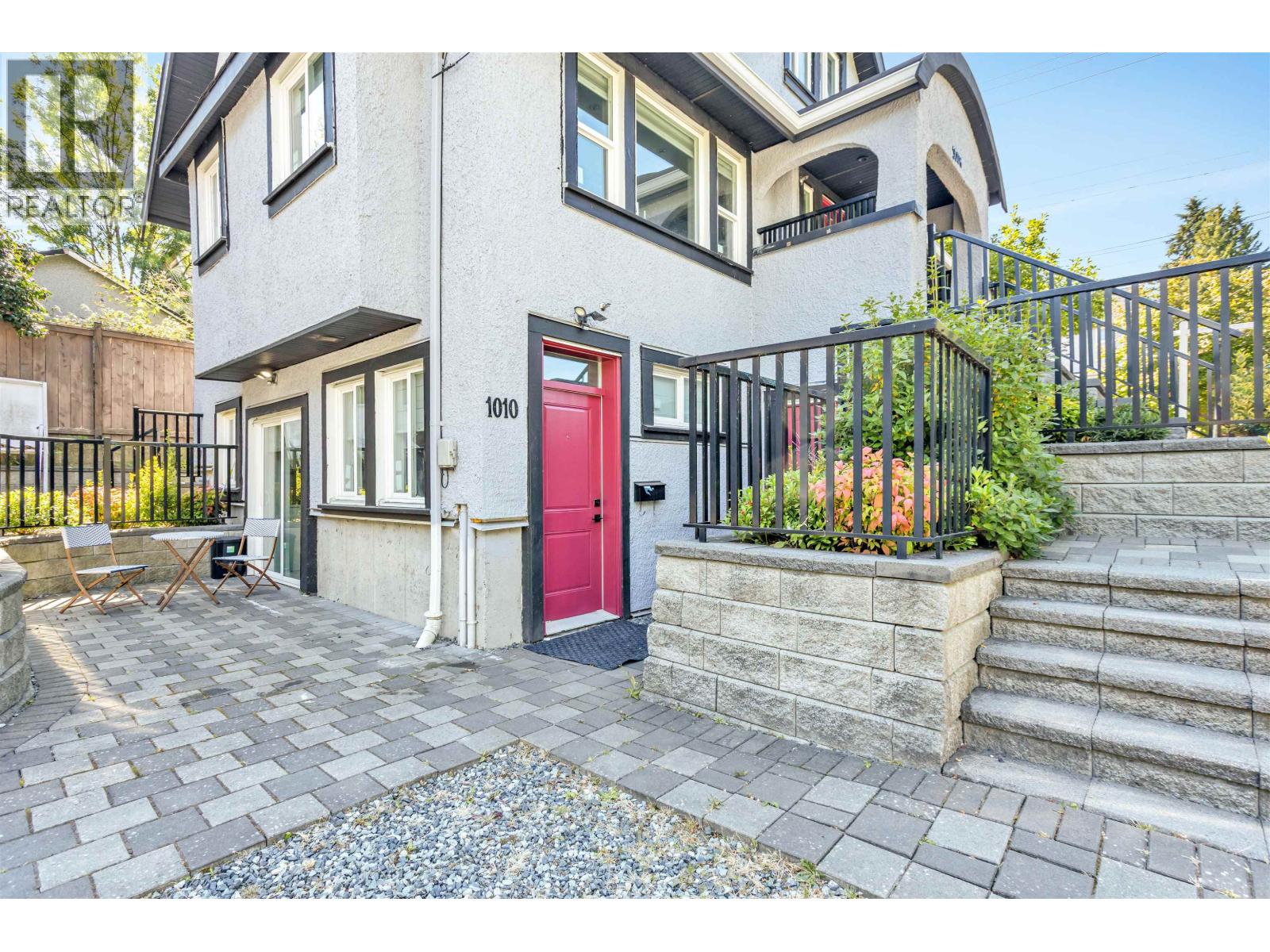 Photo 1 of 1010 E 24th Avenue, Vancouver BC