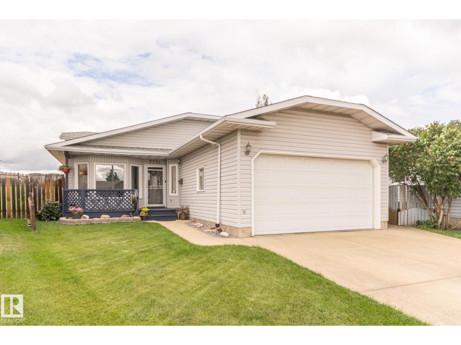 Photo 9 of 7731 188 St Nw, Edmonton AB