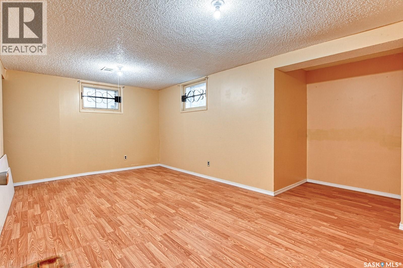 Photo 14 of 1343 Queen Street, Regina SK