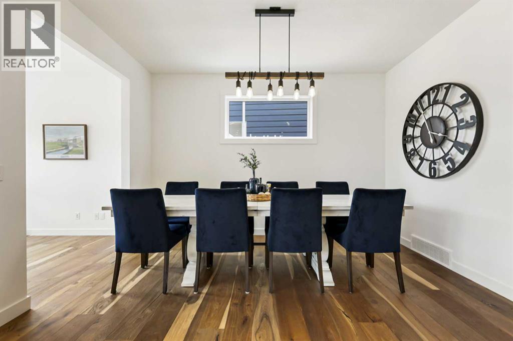 Photo 21 of 20 Cranbrook Manor Se, Calgary AB