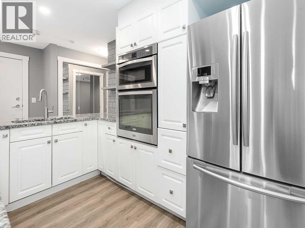 Single Family House for Sale in    Avenue SW Cliff Bungalow Calgary 