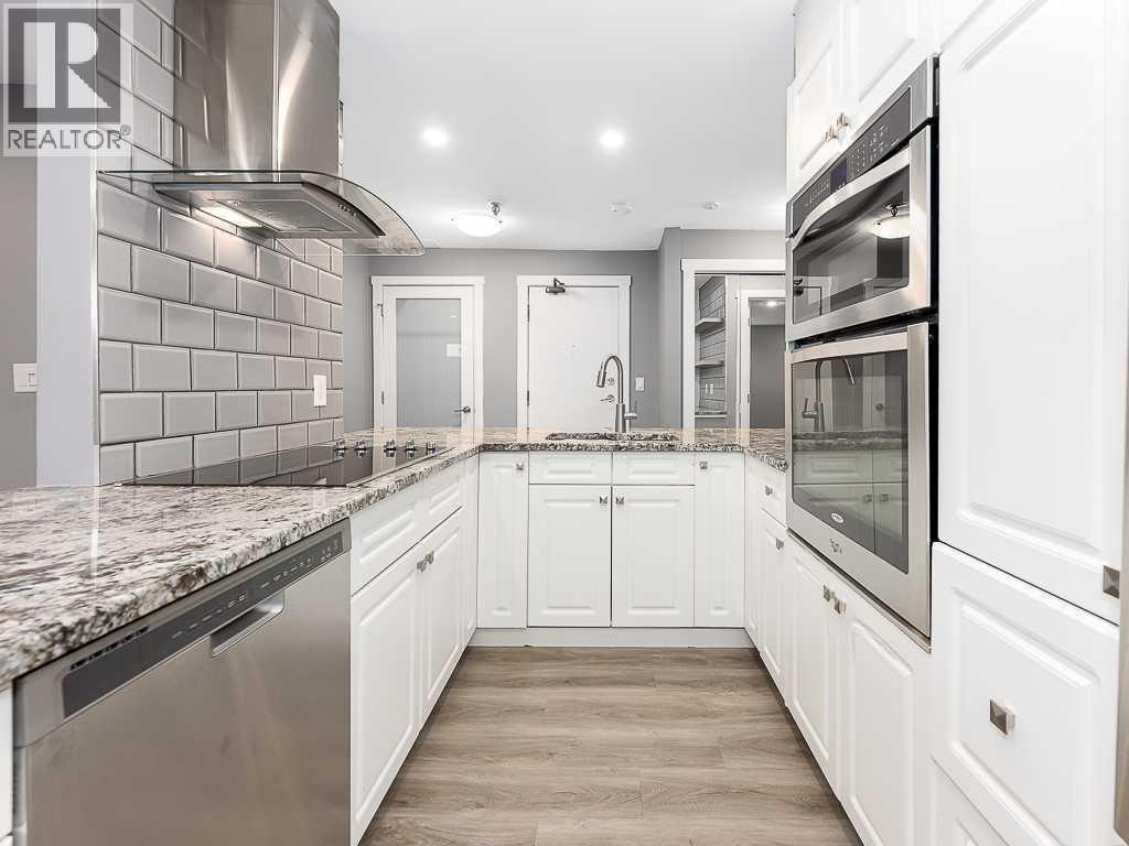 Single Family House for Sale in    Avenue SW Cliff Bungalow Calgary 