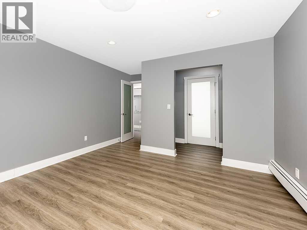 Single Family House for Sale in    Avenue SW Cliff Bungalow Calgary 
