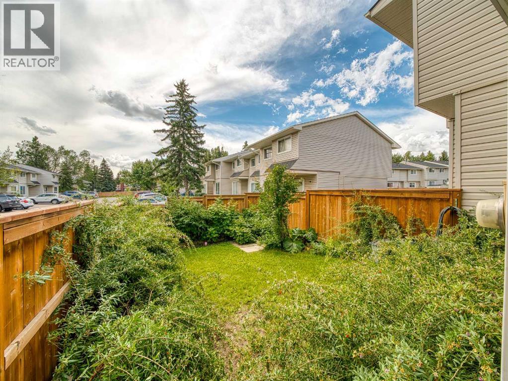 Single Family House for Sale in    Street NE Pineridge Calgary 