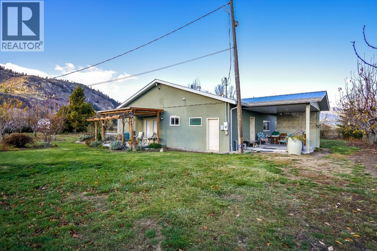 7231 ISLAND Road, Oliver
