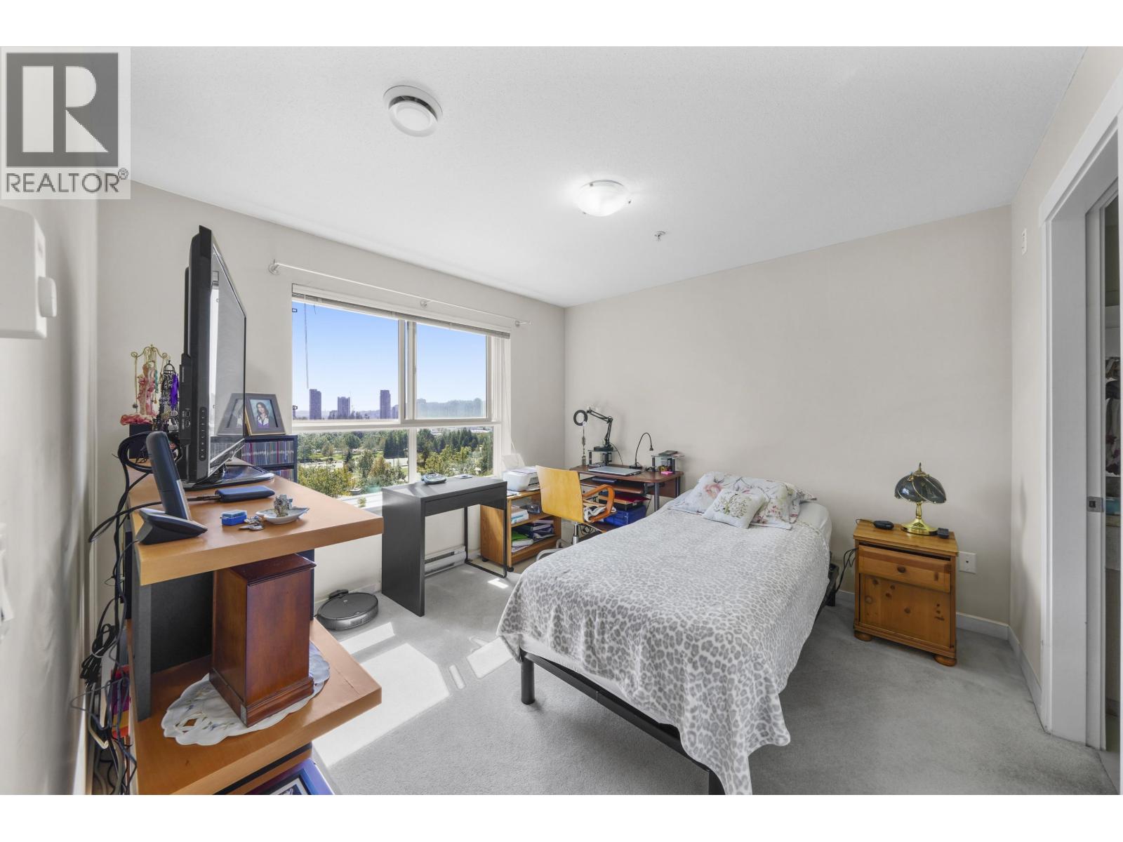 Photo 10 of 415 3050 Dayanee Springs Boulevard, Coquitlam BC
