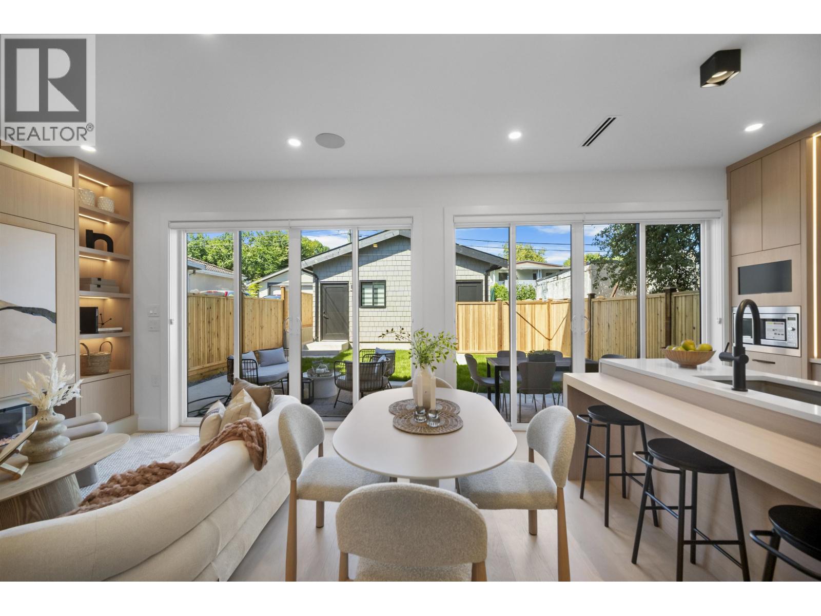 Photo 6 of 2 5033 Prince Albert Street, Vancouver BC