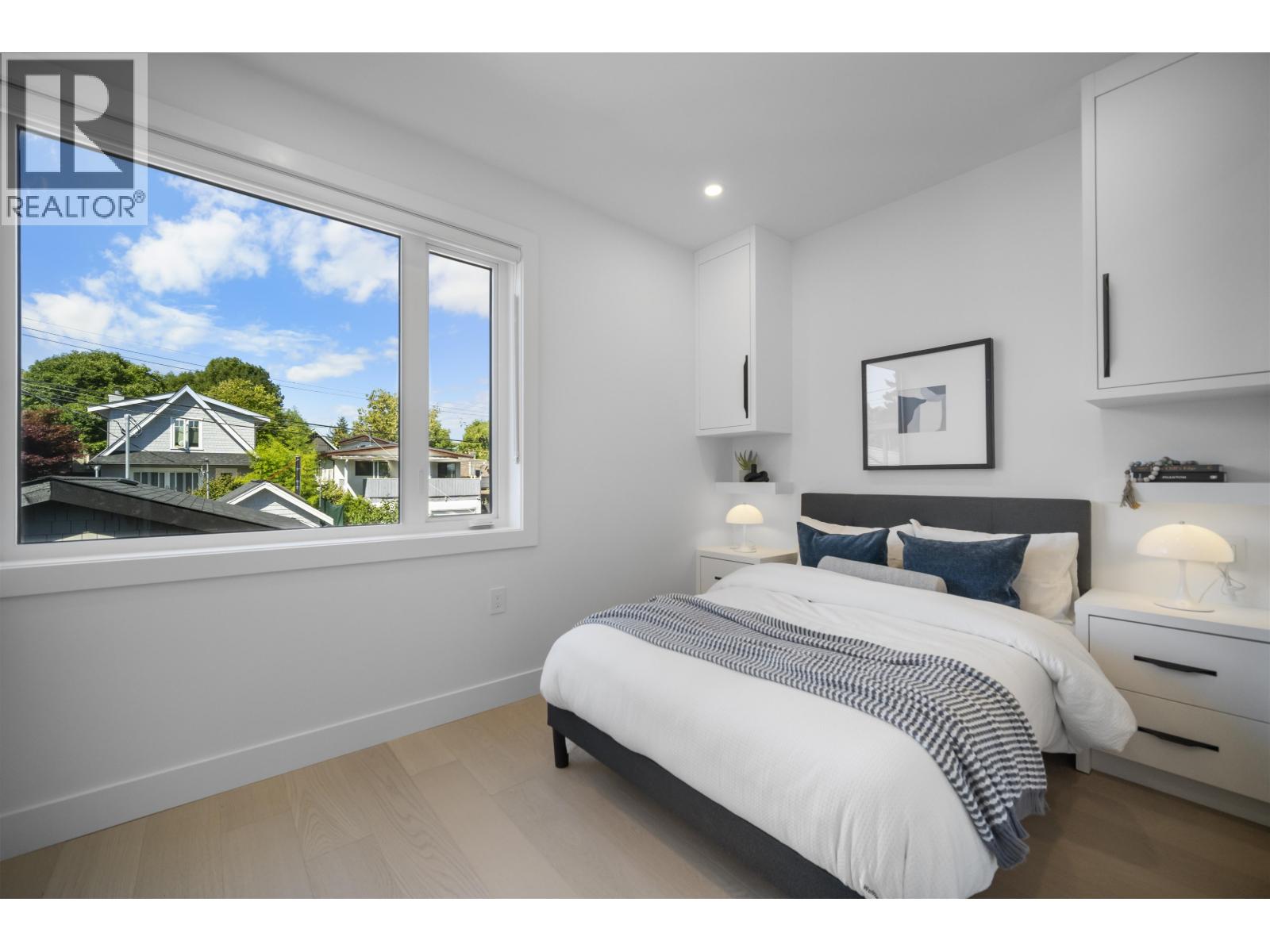 Photo 7 of 2 5033 Prince Albert Street, Vancouver BC