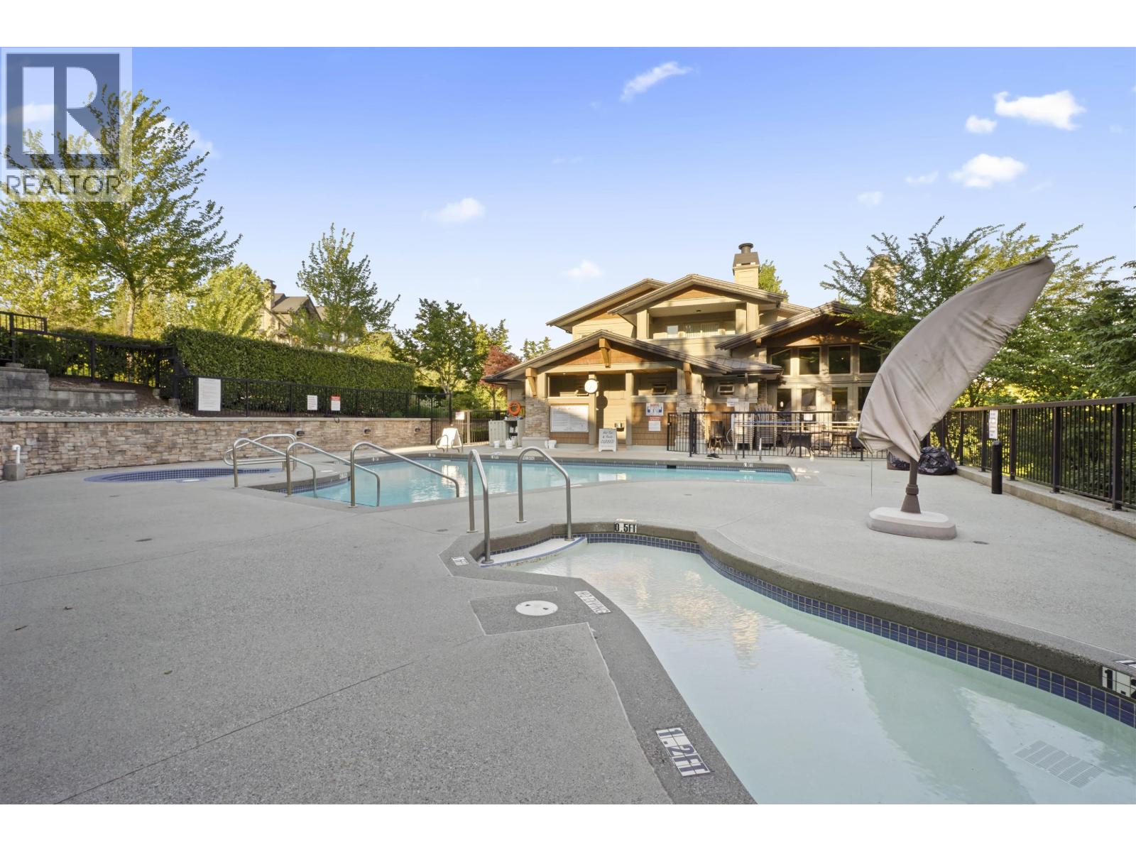Photo 21 of 415 3050 Dayanee Springs Boulevard, Coquitlam BC
