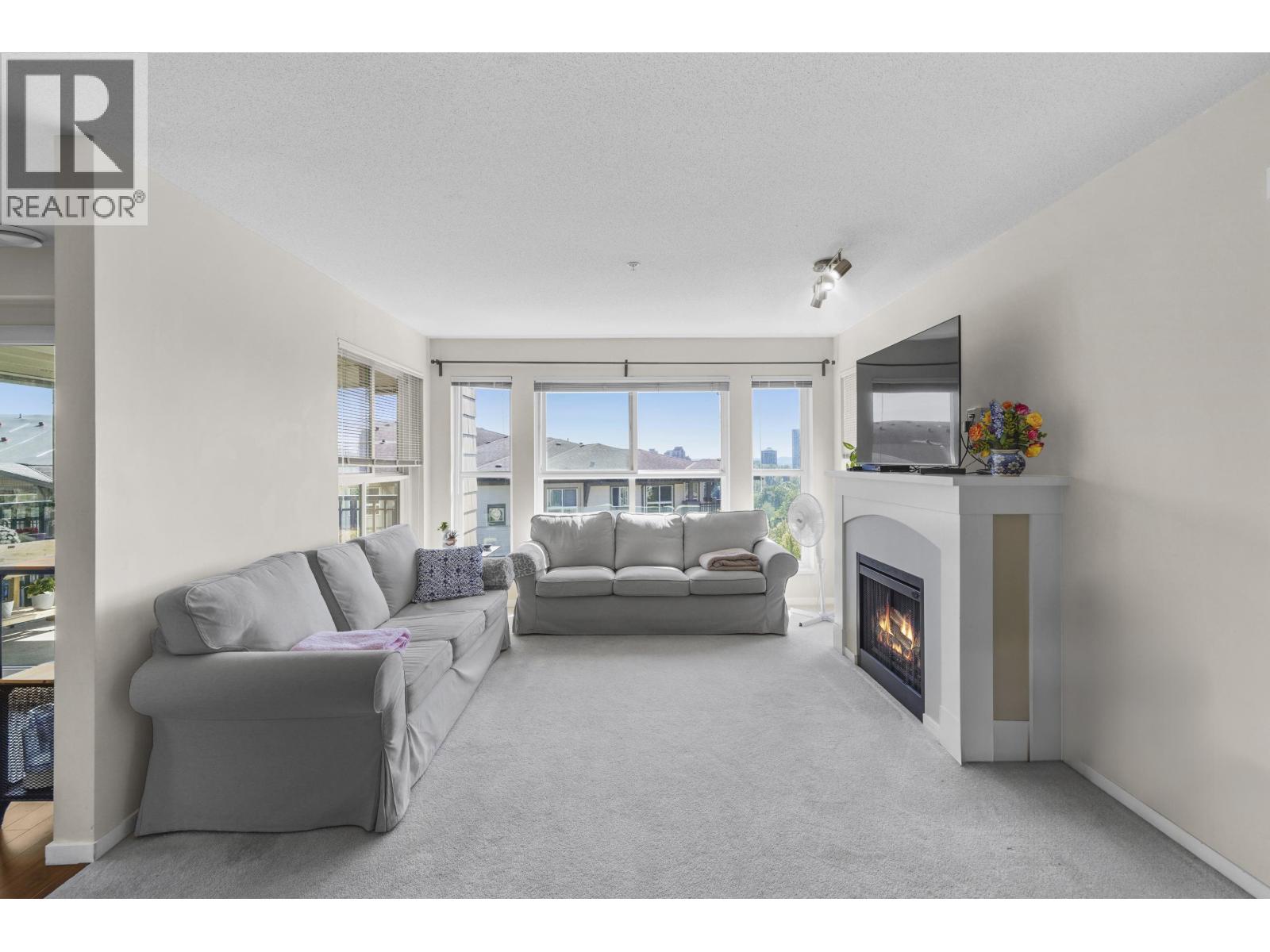 Photo 3 of 415 3050 Dayanee Springs Boulevard, Coquitlam BC