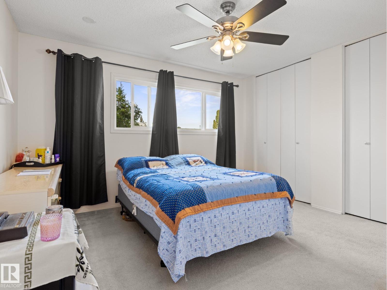 Photo 1 of 14615 116 St Nw, Edmonton AB