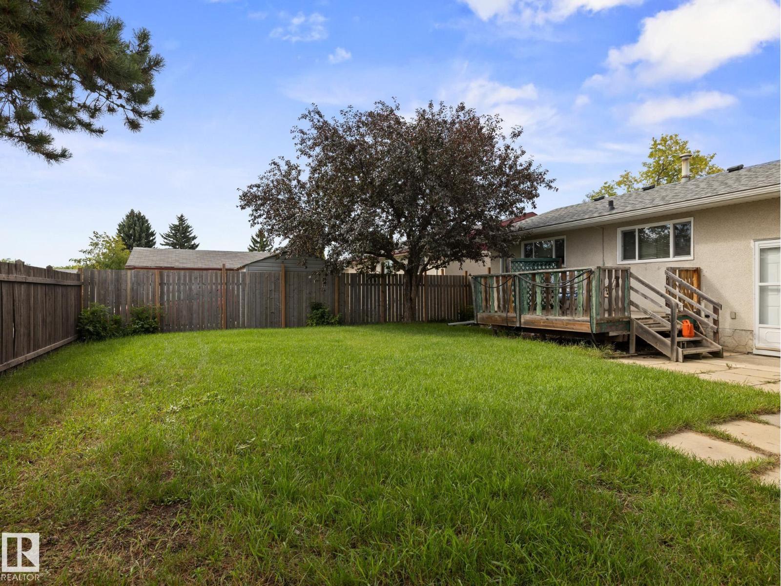 Photo 31 of 14615 116 St Nw, Edmonton AB