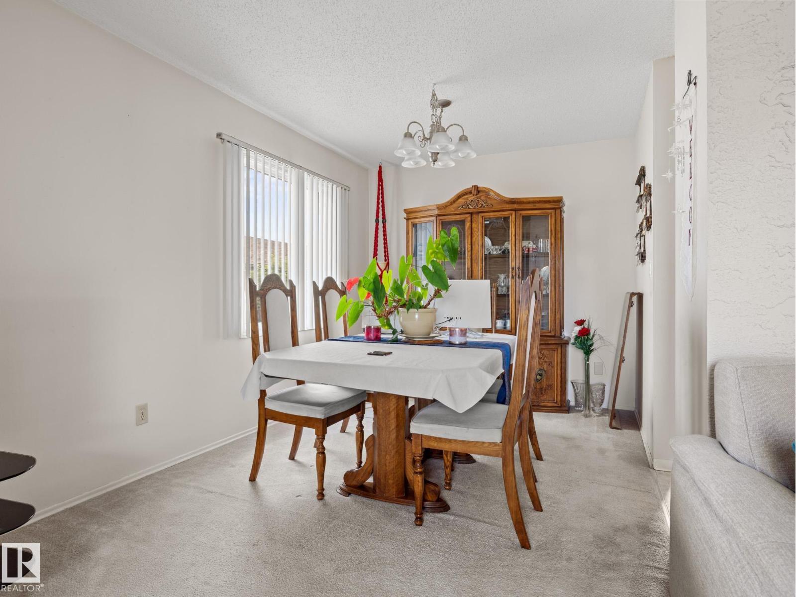 Photo 18 of 14615 116 St Nw, Edmonton AB