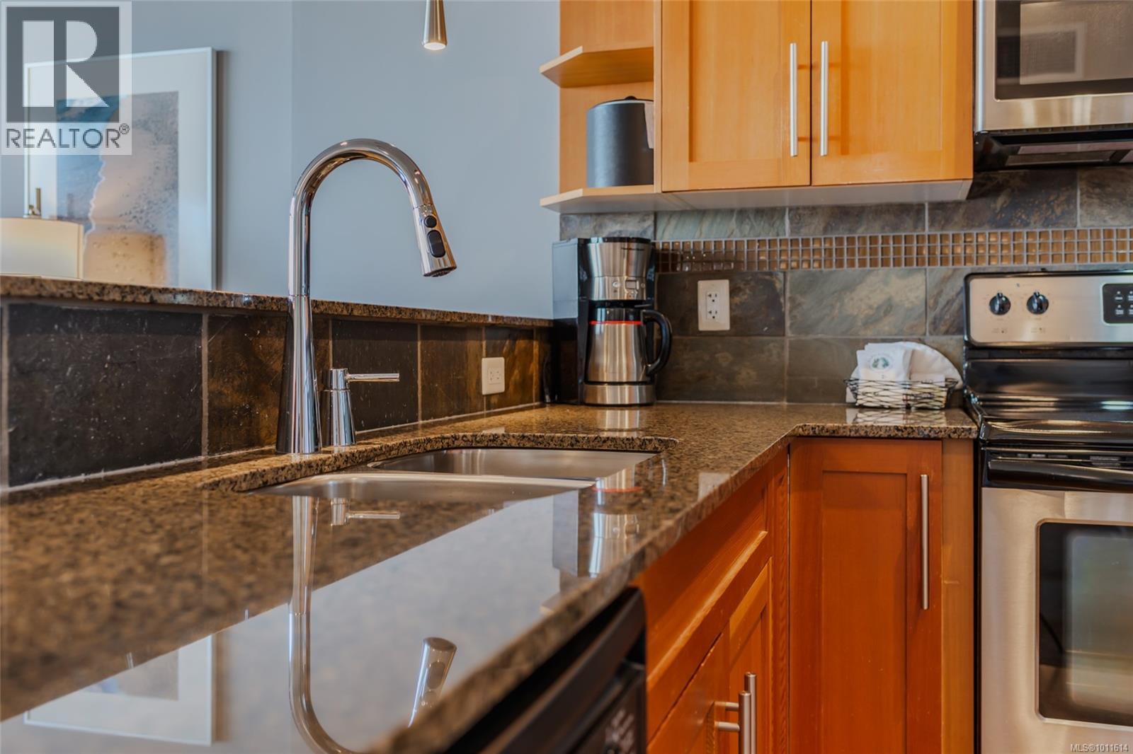 Photo 14 of 501 502 C 181 Beachside Dr, Parksville BC