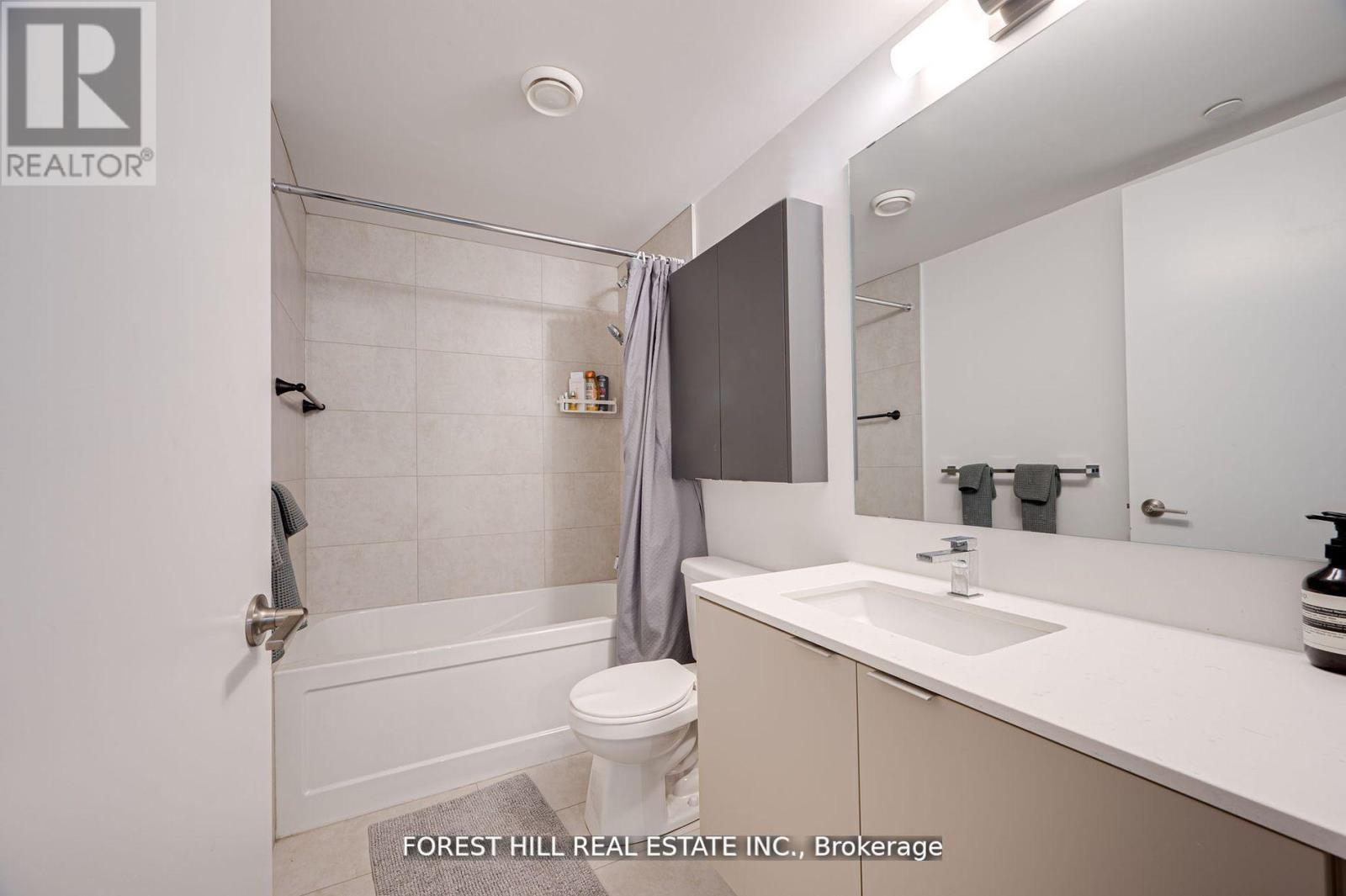 Photo 22 of 411 8 Tippett Road, Toronto ON