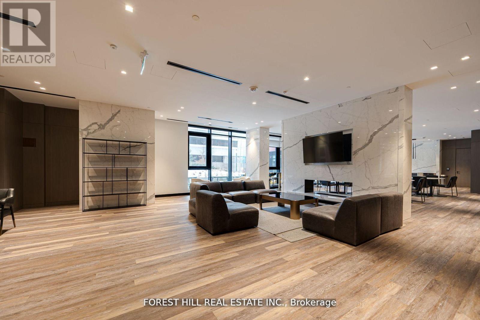 Photo 29 of 411 8 Tippett Road, Toronto ON