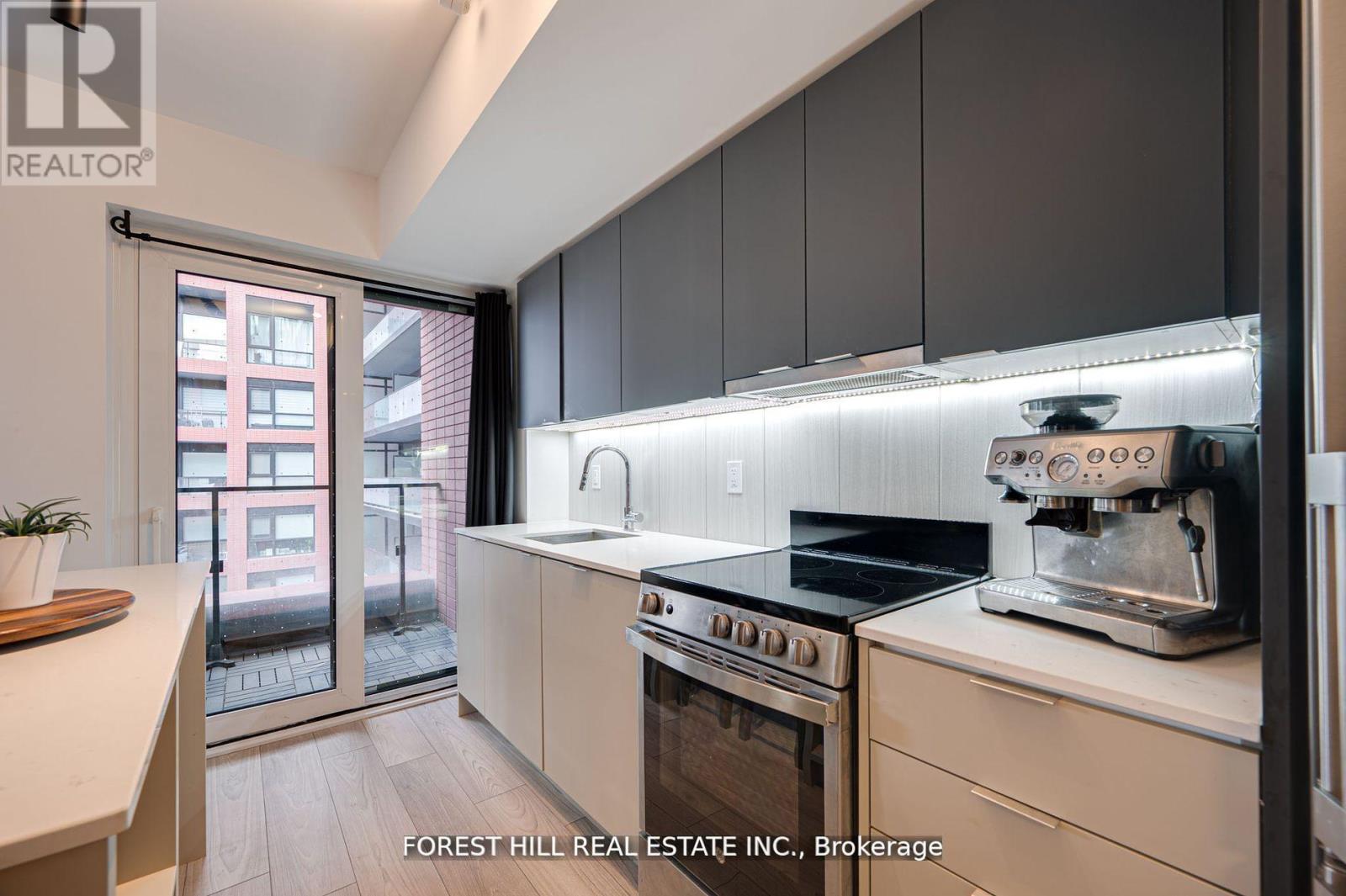 Photo 7 of 411 8 Tippett Road, Toronto ON