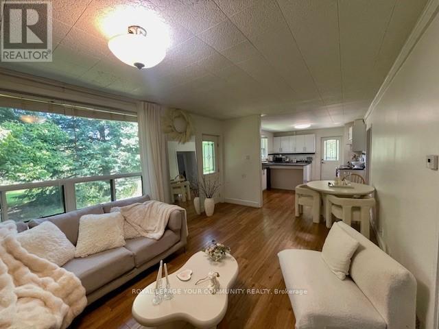 Photo 11 of 3555 17th Side Road, King ON