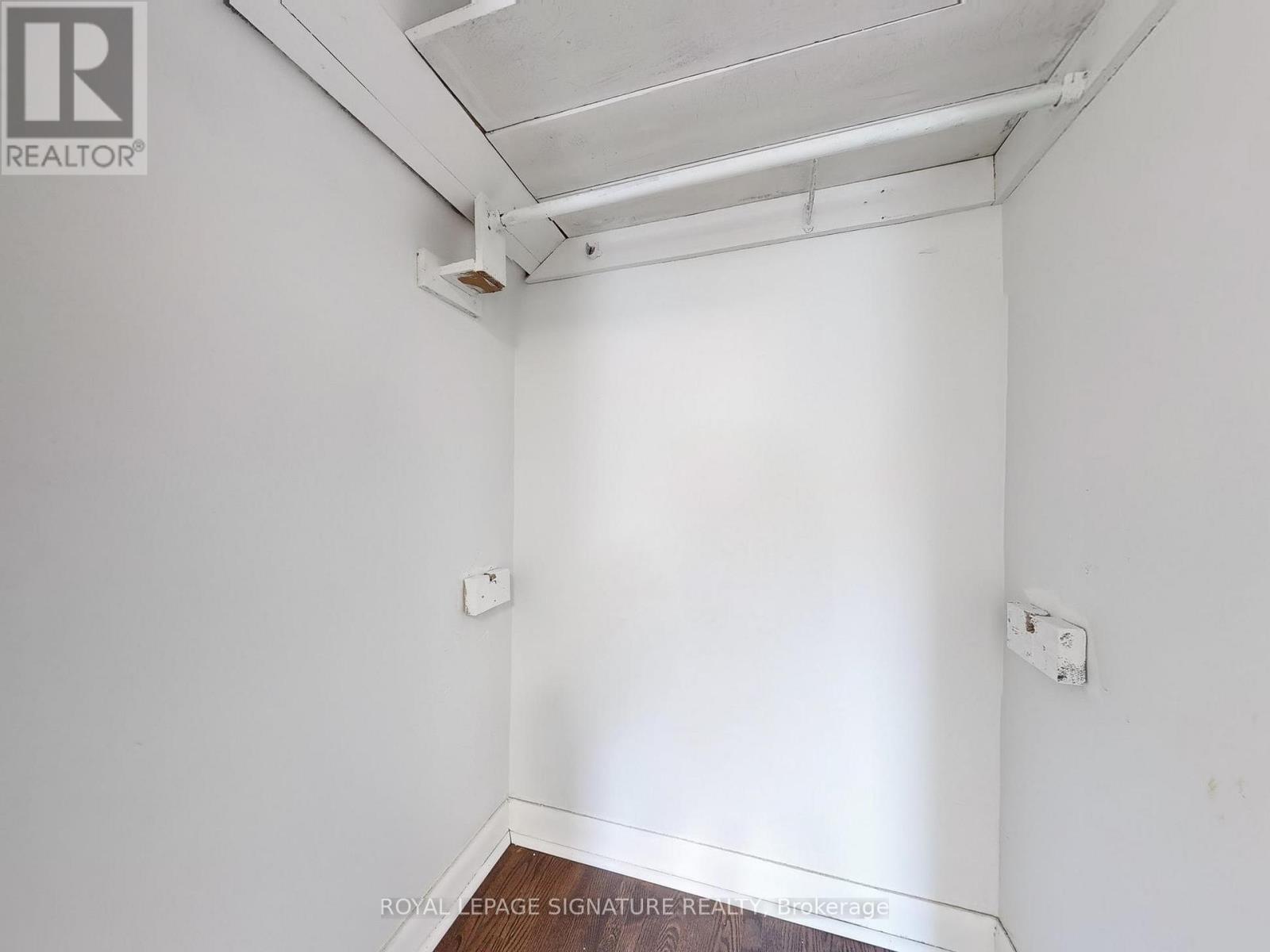 Photo 24 of 1 21 Yongeview Avenue, Richmond Hill ON