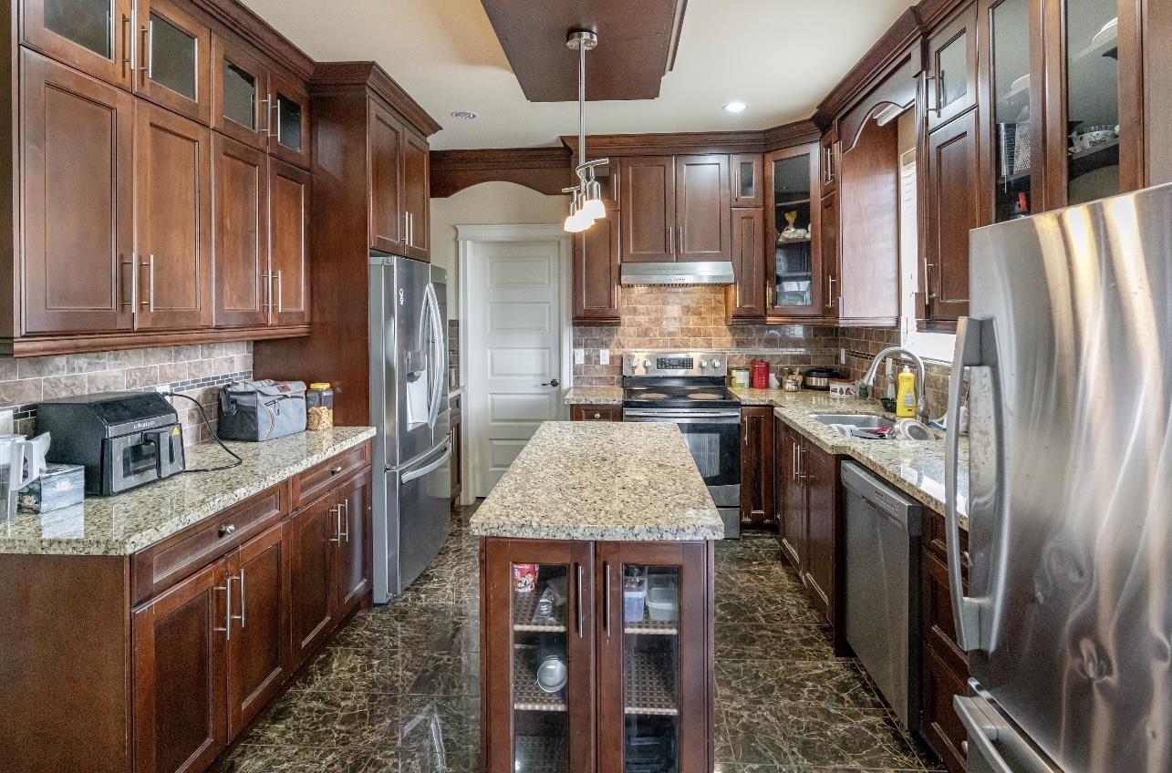 Photo 3 of 6671 125 A Street, Surrey BC