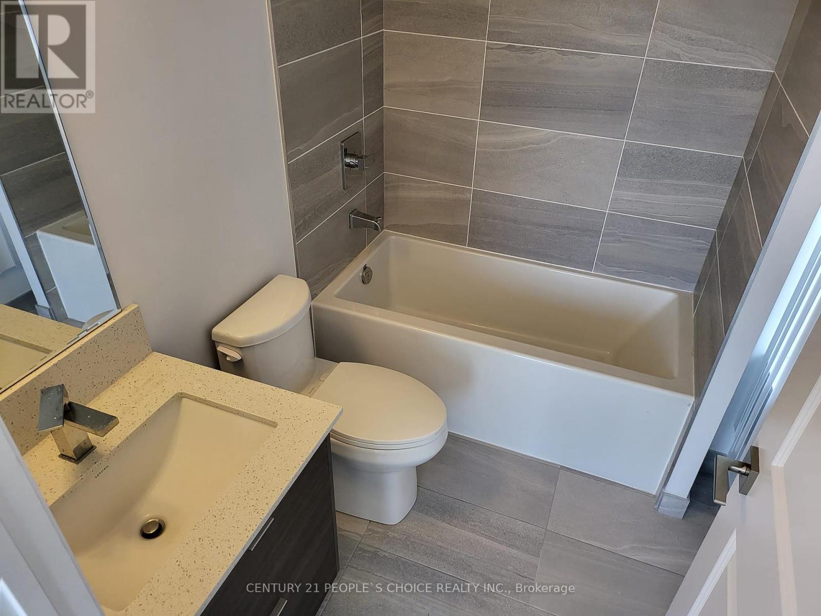 Photo 15 of 1102 30 Elm Drive W, Mississauga ON
