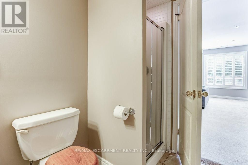 Photo 27 of 4134 Medland Drive, Burlington ON