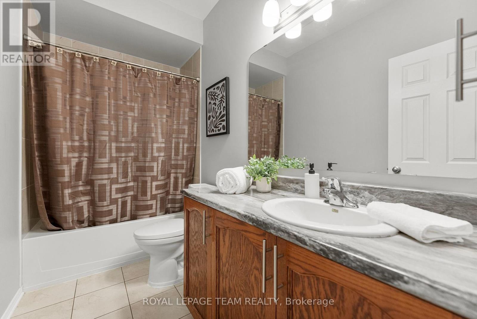 Photo 14 of 200 Edey Street, Arnprior ON