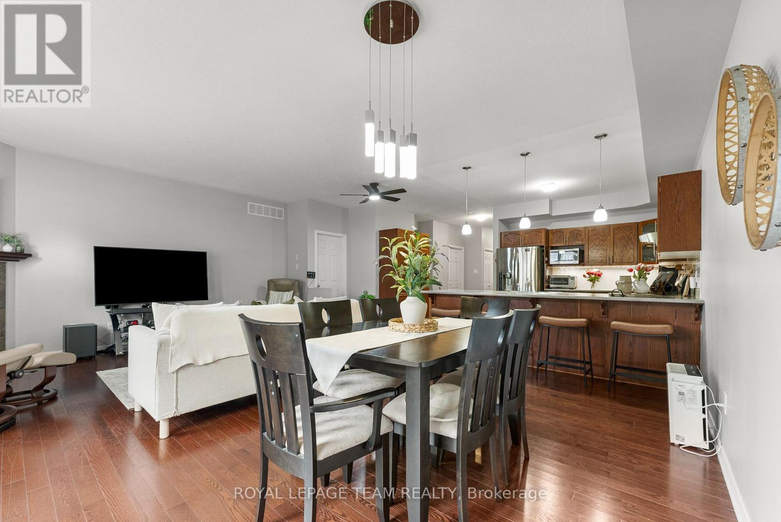 Photo 6 of 200 Edey Street, Arnprior ON