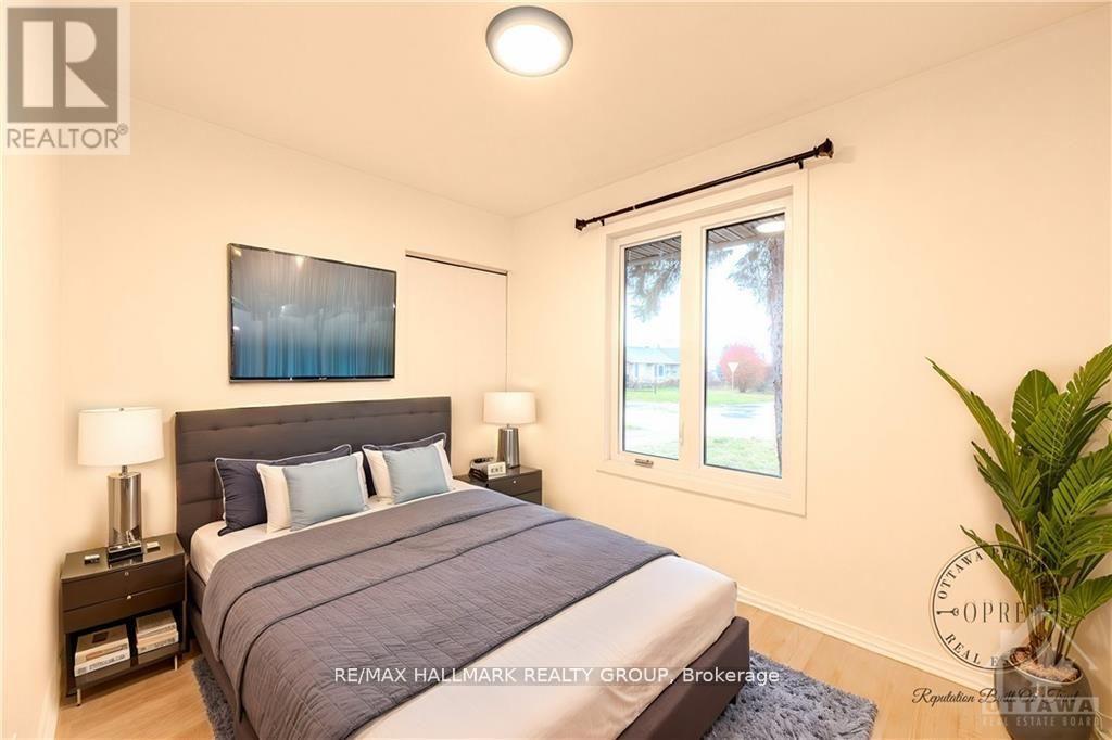 Photo 18 of A 18 Majestic Drive, Ottawa ON