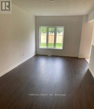 Photo 12 of 41 Dennis Drive, West Lincoln ON