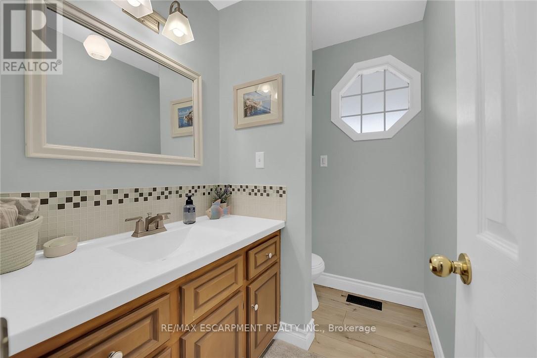 Photo 21 of 10 Emily Street, Norfolk ON