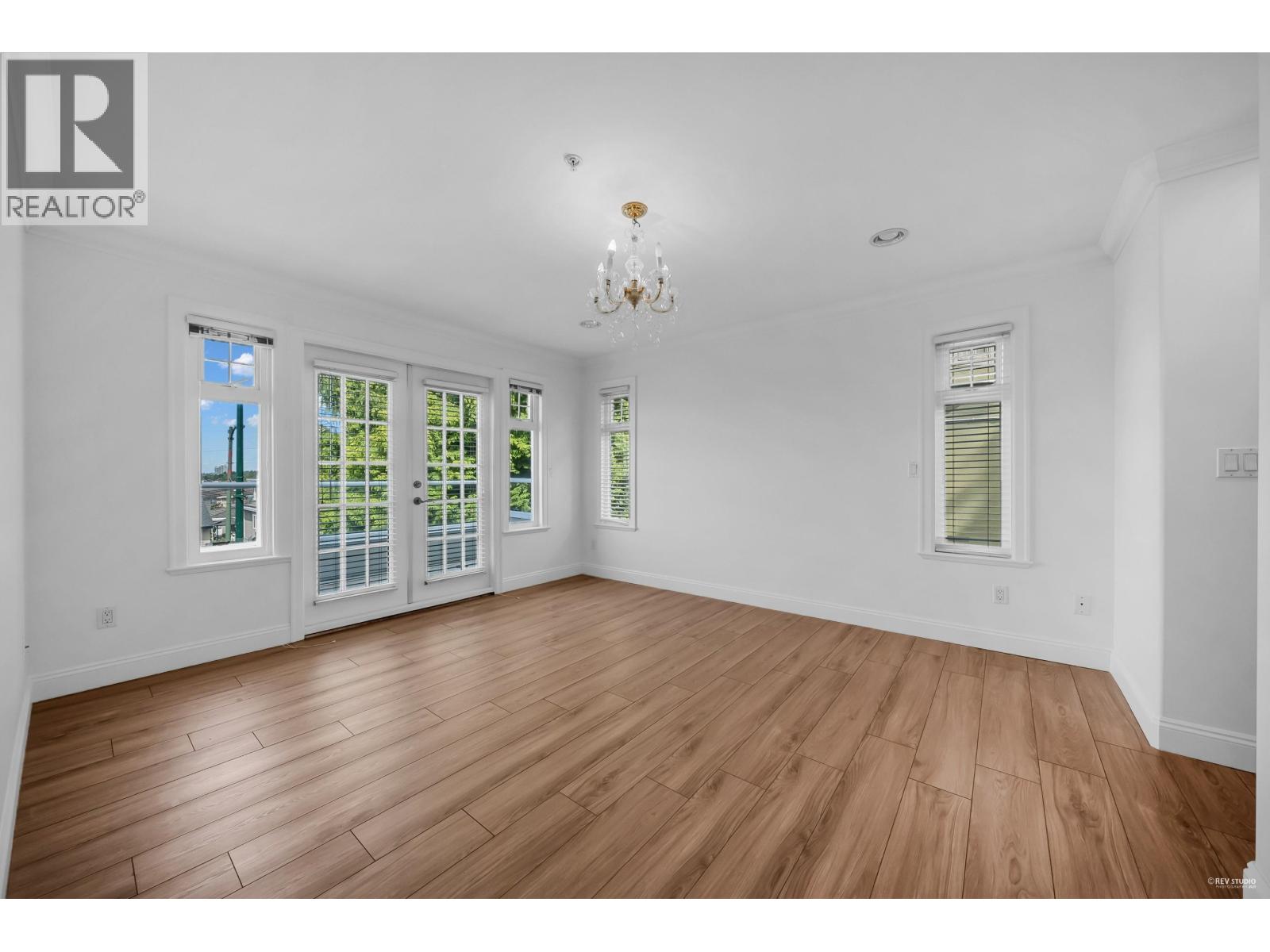 Photo 18 of 7938 Victoria Drive, Vancouver BC