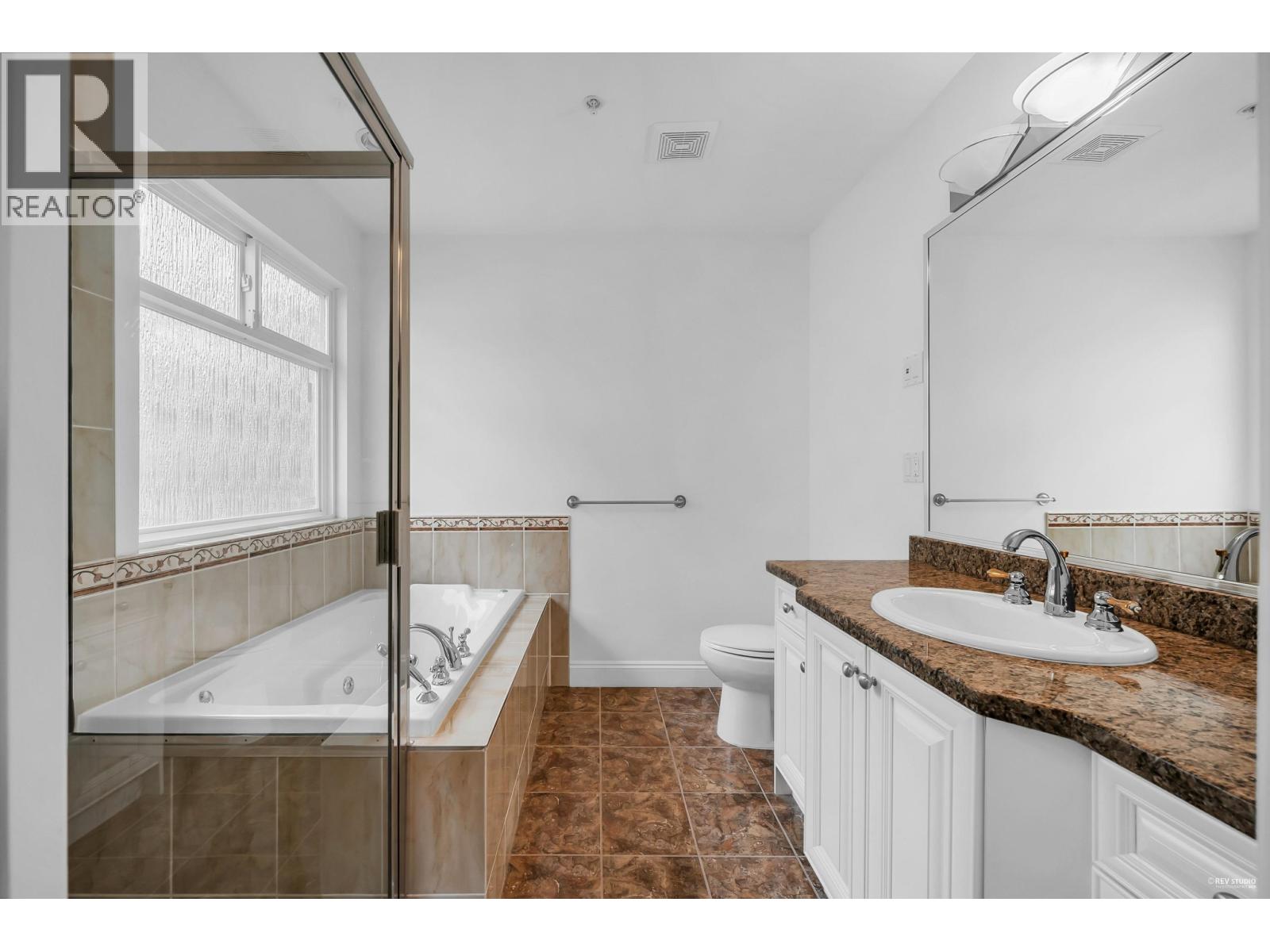 Photo 22 of 7938 Victoria Drive, Vancouver BC