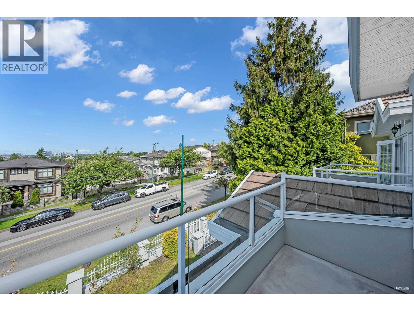 Photo 5 of 7938 Victoria Drive, Vancouver BC
