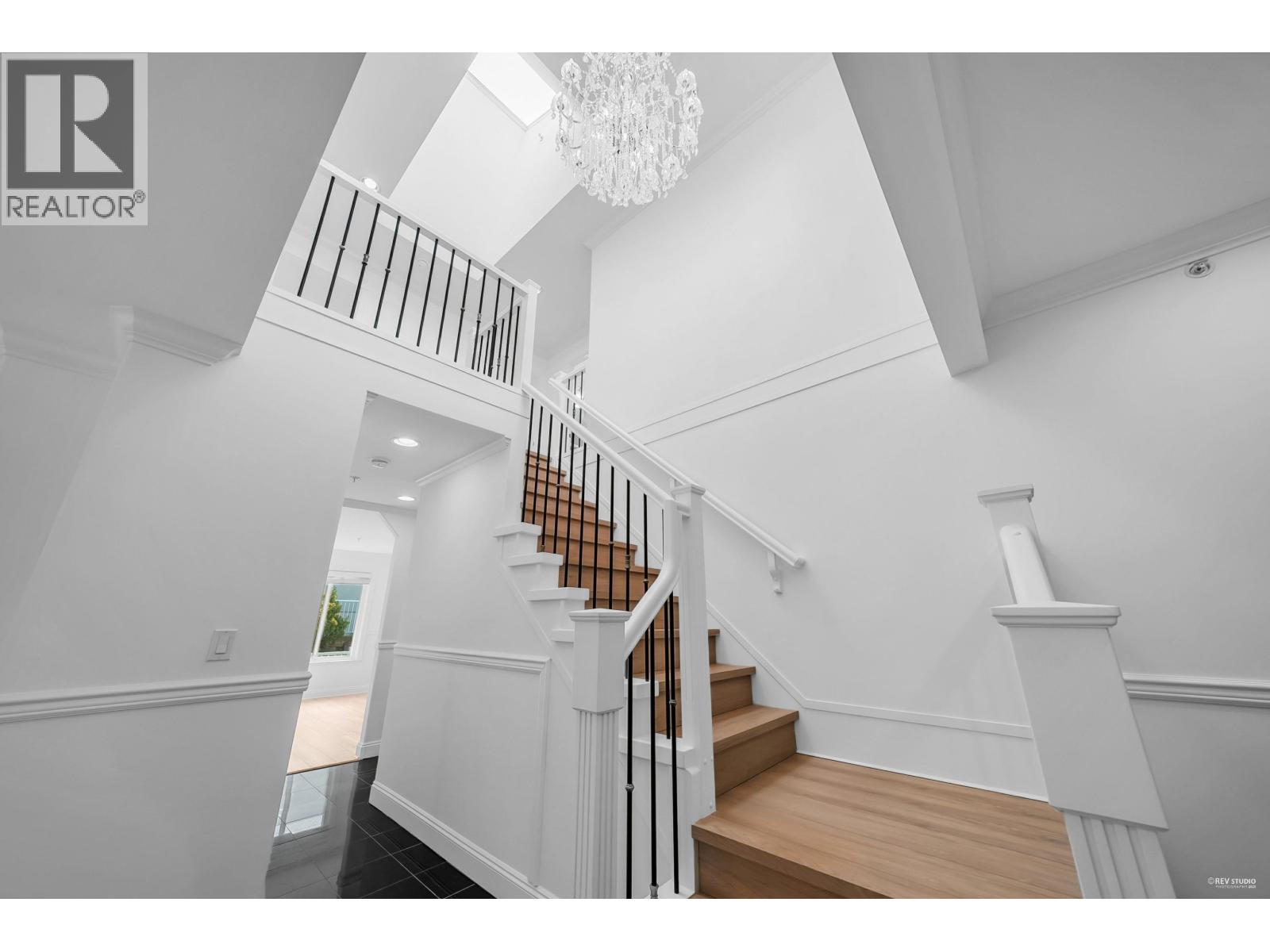 Photo 7 of 7938 Victoria Drive, Vancouver BC