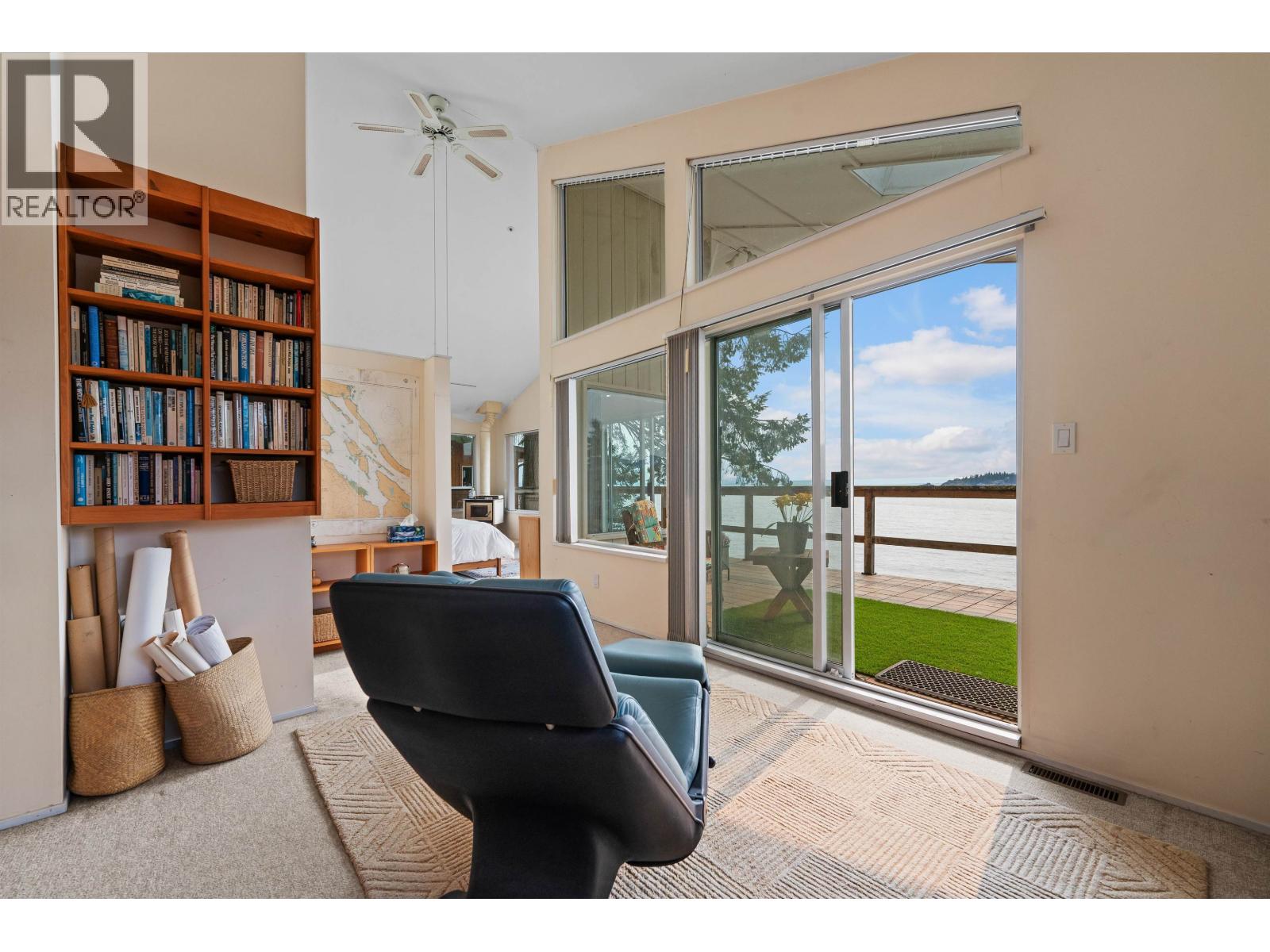 5834 EAGLE ISLAND, West Vancouver