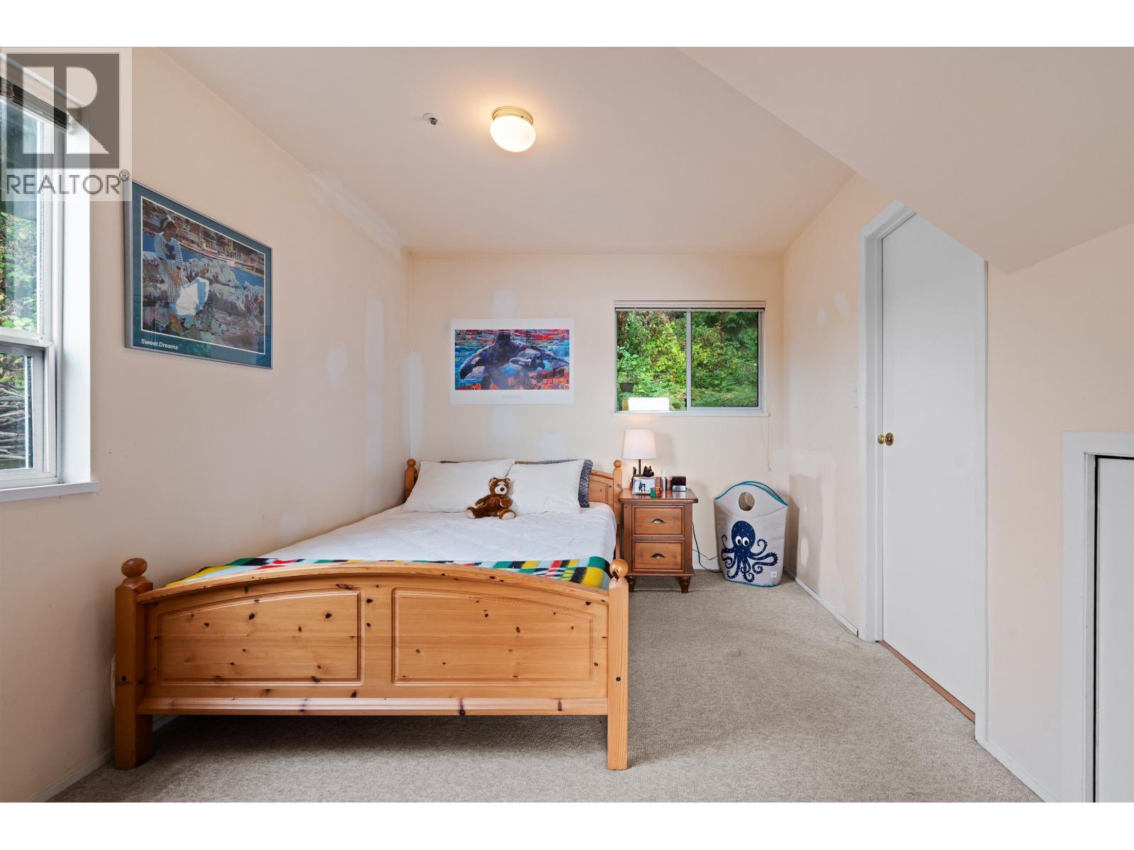 5834 EAGLE ISLAND, West Vancouver